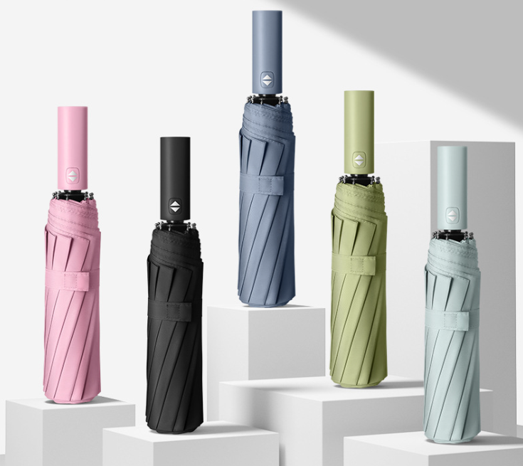 Parapluie Pliant Coupe-Vent Anti-UV Imperméable — Grand, Coloré, Durable — Idéal pour la météo de Conakry ☔🌧️