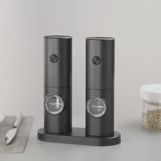 🍽️✨ LOT DE 2 MOULINS ÉLECTRIQUES SEL & POIVRE ⚡🧂 🔘 AUTOMATIQUES À UNE MAIN | 💡 LUMIÈRE LED INTÉGRÉE | ⚙️ MOUTURE RÉGLABLE | 🖤 DESIGN MODERNE & ÉLÉGANT